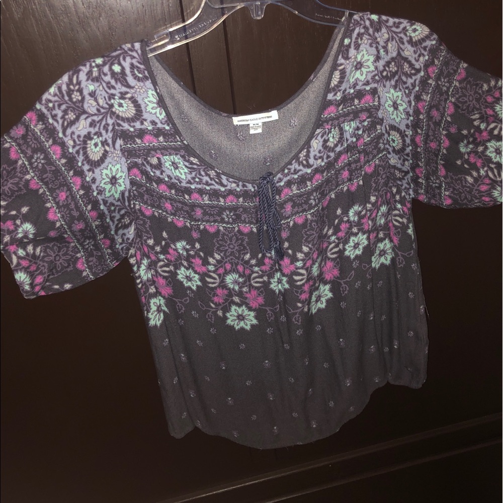 Floral AE blouse
